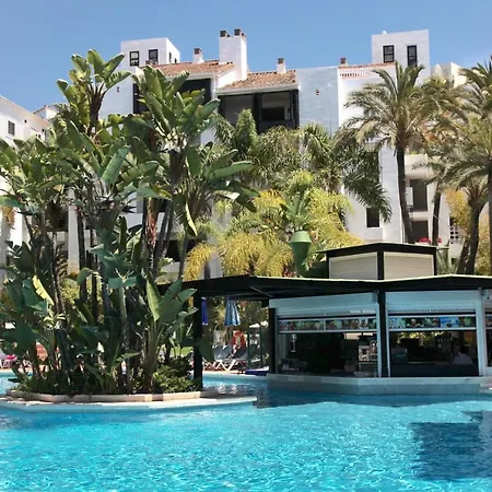 In Jardines De Golondrinas